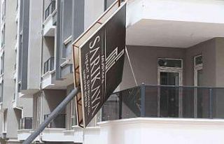 Aksaray’da kuvvetli rüzgar toz bulutu oluşturdu,...