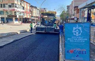 Akşemsettin Caddesi’ne bin 130 ton asfalt serildi
