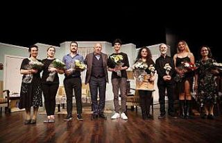 Aktif yaşlıların yer aldığı ‘Misafir’ oyunu...