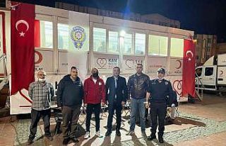 Aliağa’da polisler kan bağışında bulundu