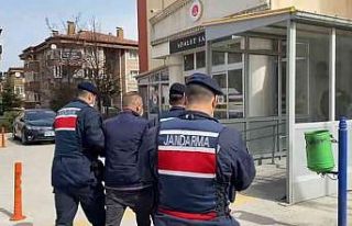 Aranan suçlu sahte kimlikle poliklinikte tedavi görürken...