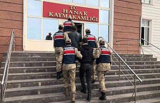 Ardahan’da 2 hükümlü yakalandı
