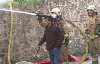 Ataşehir’de buğday yüklü nakliye kamyonu alevlere...