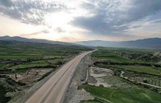 Aydın-Denizli Otoyolunda çalışmalar tüm hızıyla...