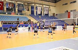 Aydın’da ’Midi Kızlar Voleybol Grup Müsabakaları’...