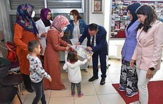 Bağlar Belediyesi bayram öncesi çocukların yüzünü...