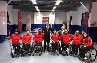 Bakan Kasapoğlu: "Tokyo’da bu değerli arkadaşlarımızla...