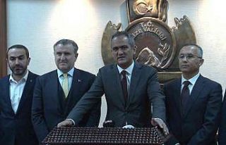 Bakan Özer: “Rize’nin eğitim bütçesini 328...