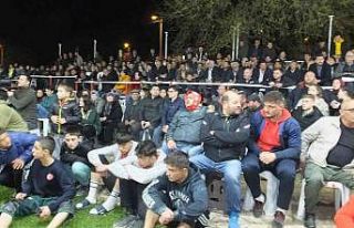 Balıkesir’de geleneksel gece güreşlerine 200...