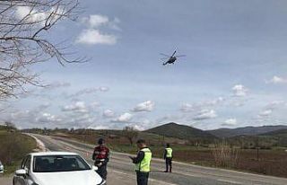 Balıkesir’de jandarma trafiği havadan denetledi