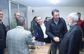 Bandırma Belediye Başkanı Tosun, vatandaşlarla...