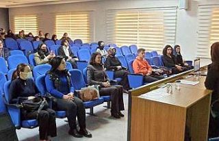 Başarılı kadın girişimciler öğrencilerle buluştu