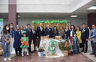 Başarılı öğretmenlerin projeleri sergilendi