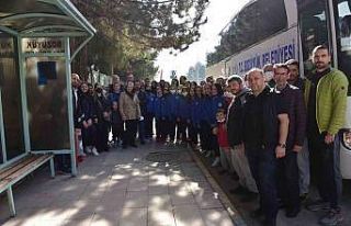 Başkan Bakkalcıoğlu sporcuları şampiyonaya uğurladı