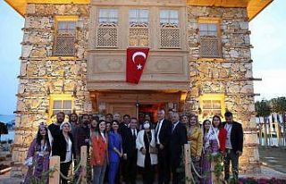 Başkan Böcek, Kılıçdaroğlu’nu EXPO 2021 Hatay’daki...