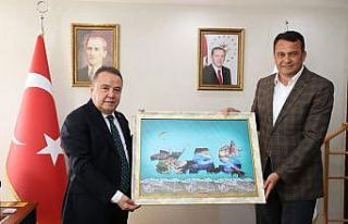 Başkan Böcek:"Kaş’ta 54 mahallenin hizmetindeyiz”