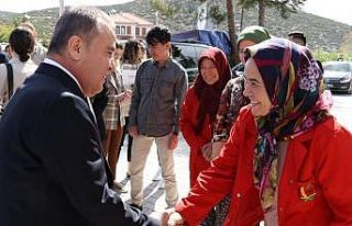 Başkan Böcek’ten Korkutelililere düğün salonu...