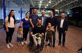 Başkan Bozdoğan, Tarsuslu gaziyi karşıladı