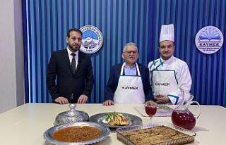 Başkan Büyükkılıç, KAYMEK mutfağında hünerlerini...