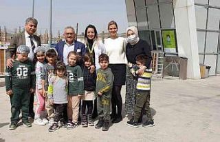 Başkan Büyükkılıç okul ziyaretlerini sürdürüyor