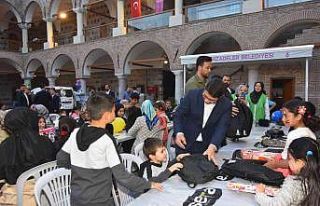Başkan Çelik yetimlerle aynı sofrada buluştu