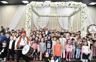 Başkan Çiftçi, ilk kez oruç tutan miniklerle iftarda...