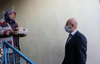 Başkan Çolakbayrakdar: Başımızın tacı büyüklerimiz,...