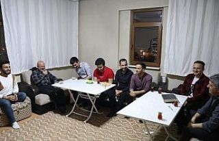 Başkan Çolakbayrakdar öğrenci evinde yağlama...