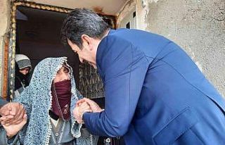 Başkan Coşkun’dan yaşlılara Ramazan ziyareti