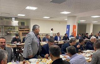 Başkan Dağtekin sahurda gazetecilerle bir araya...