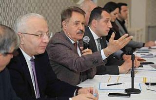 Başkan Deveci: “Dayanışmayla bu yükün altından...