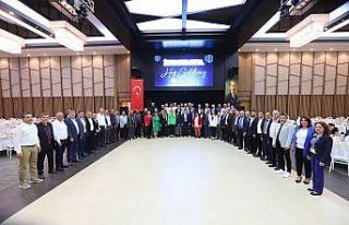 Başkan Doğan muhtarlarla iftarda bir araya geldi