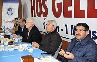 Başkan Güder, öğrenciler ile iftarda buluştu