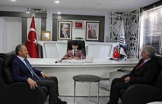 Başkan Kılınç koltuğunu çocuk başkana bıraktı