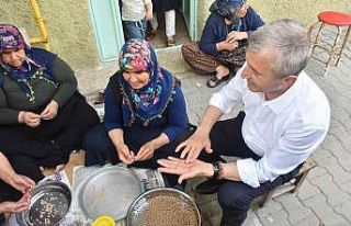 Başkan kollarını sıvadı, yuvalama yuvarladı