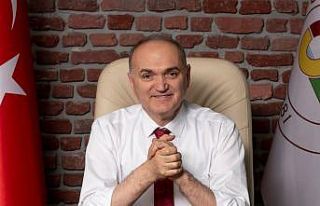 Başkan Özlü işçi ve emekçilerin gününü kutladı