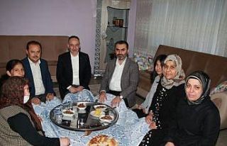 Başkan Saygılı, bir vatandaşın evinde iftar yaptı
