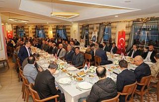 Başkan Vekili Aydın, muhtarlarla iftarda buluştu