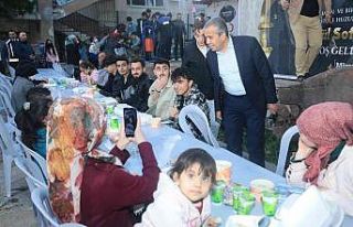 Başkan Yıldızkaya Gönül Sofrası’nda vatandaşlarla...