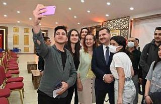 Başkan Yılmaz: “Z kuşağı değil Zafer kuşağı”