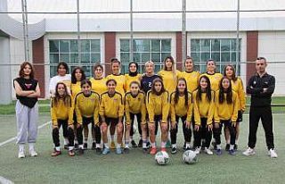Batman’ın kadın futbol takımı namağlup yoluna...