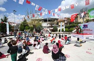 Bayraklı’da 23 Nisan coşkusu