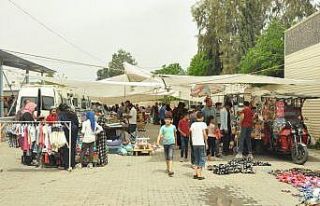 Bayram alışverişi pazarcıların yüzünü güldürdü