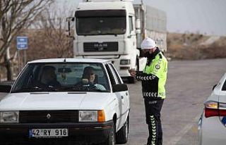 Bayram tatilinde yola çıkacak sürücülere "kurallara...