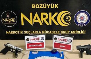 Bilecik’te şüpheli araçta 1 kilo uyuşturucu...