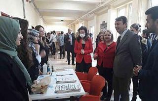 Bileşik Sanatlar ve Kozmetik Kimya Sergisi açıldı