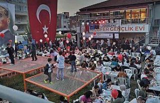 Binler aynı sofra etrafında buluştu