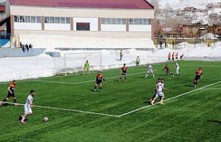 Bitlis Özgüzelderespor şampiyon oldu