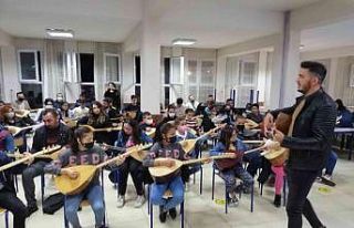 Bu ilçede 10 yaşından 50 yaşına kadar herkes...