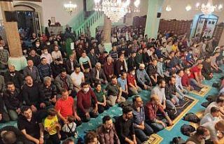 Burdur’da Kadir Gecesinde sakal-ı şerif ziyareti